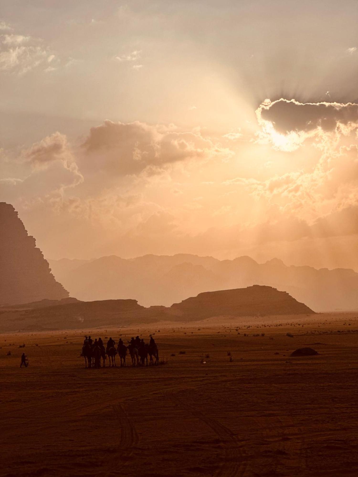 Rum Relaxation Luxury Camp Wadi Rum Exterior foto